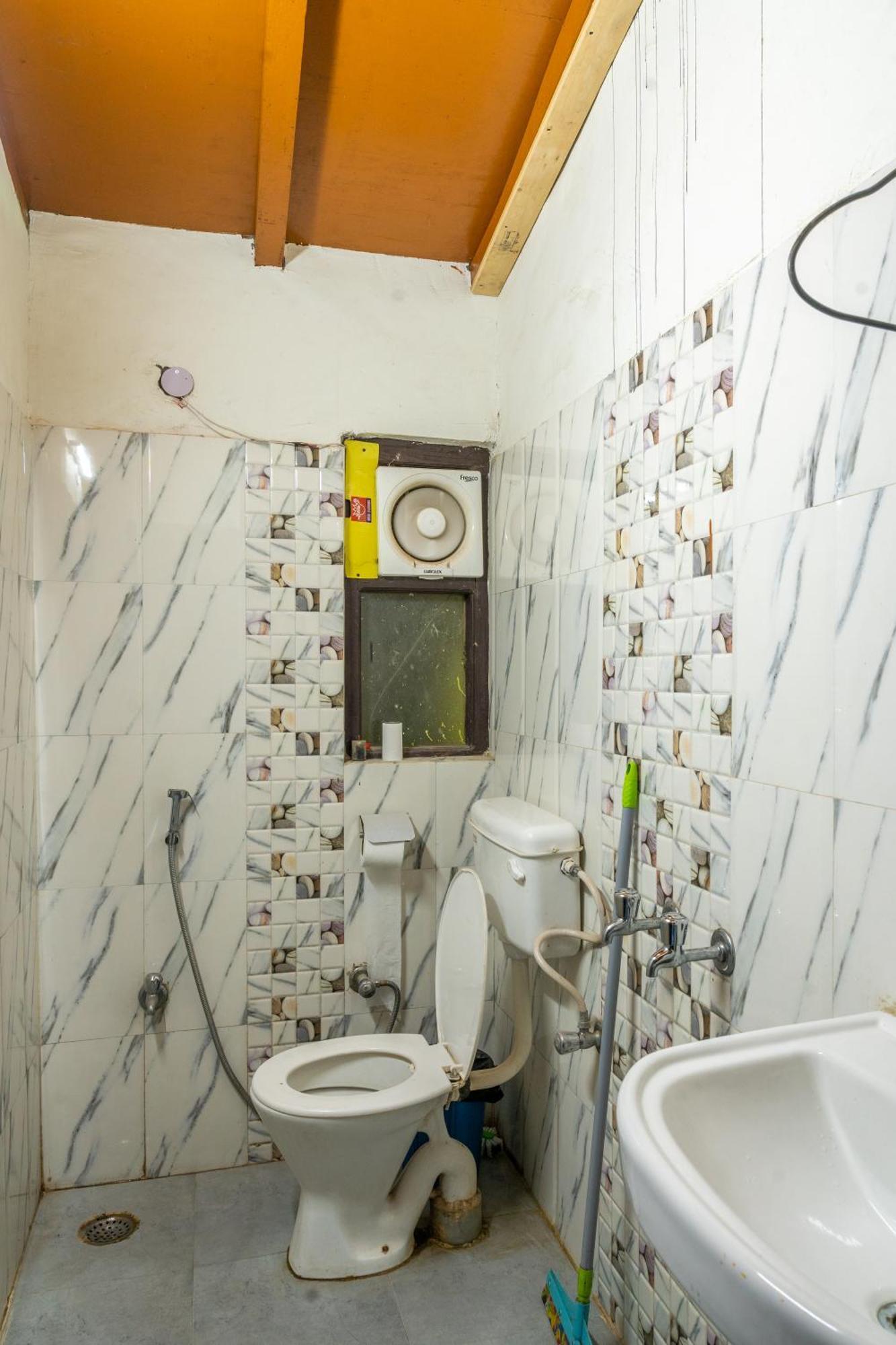 Lushtree Backpackers - Hostel & Cafe Мукетсвар Номер фото