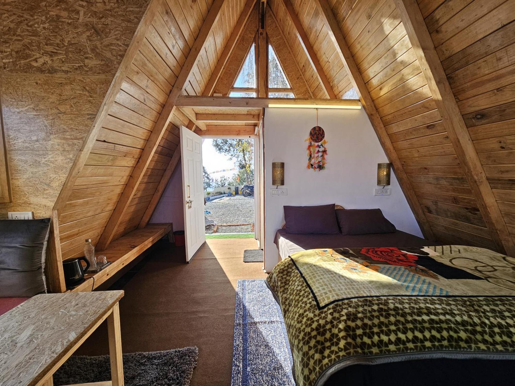 Lushtree Backpackers - Hostel & Cafe Мукетсвар Екстер'єр фото